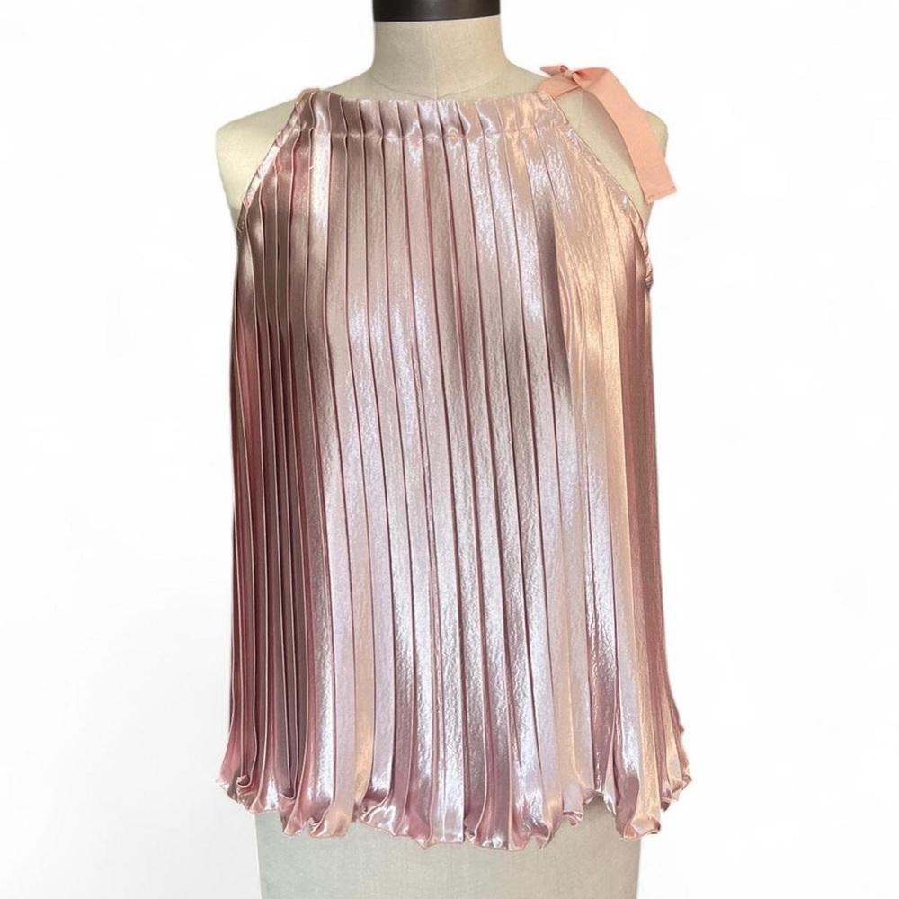 Chic Metallic Pink Pleated Tank Top
